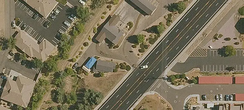Self-Service Car Wash with Express Tunnel
