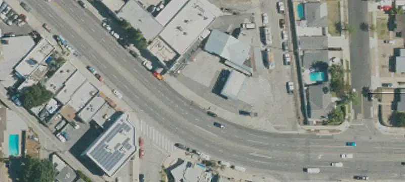24-Unit Auto Shop Plaza