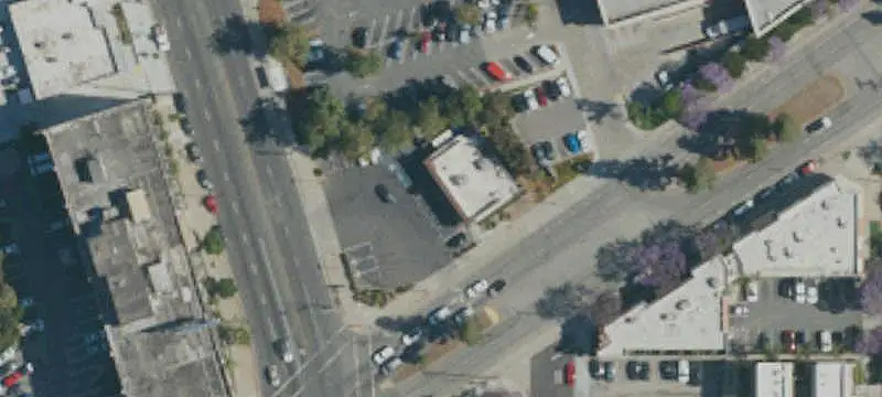 Trader Joe’s-Anchored Shopping Center
