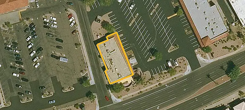 Retail Space with Co-Tenants