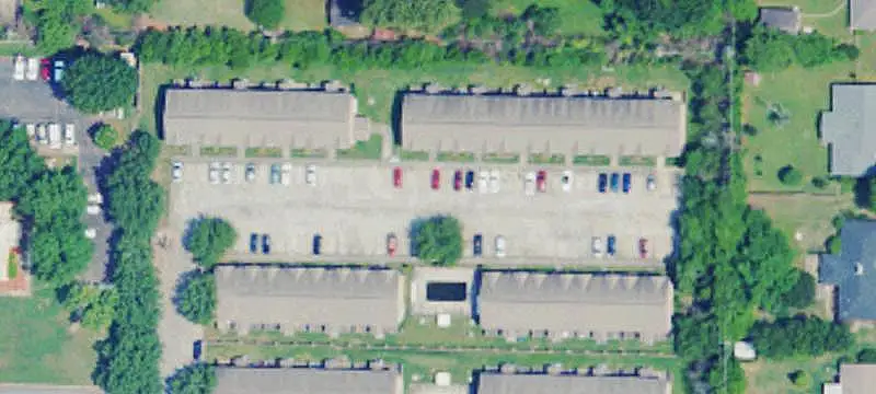 Flexible Shopping Center Retail Space