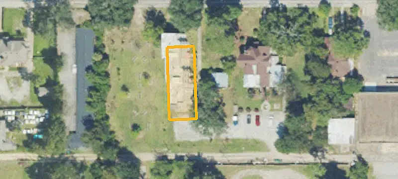 9-Unit Concrete Apartment Building