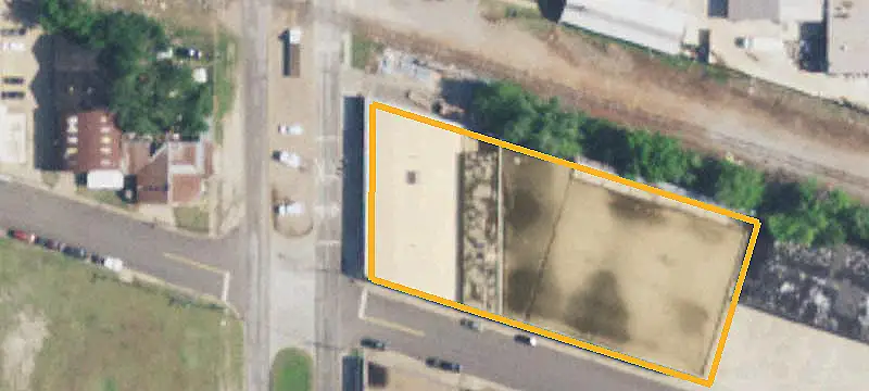 Flex Space with Fenced Yard