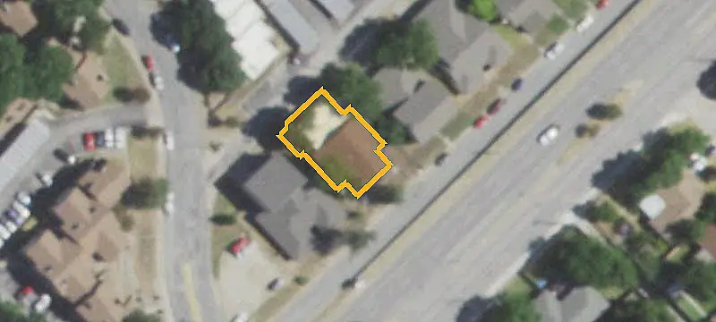 Vacant Duplex with Covered Garages
