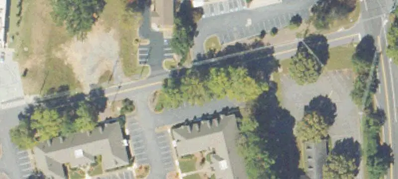 Single-Tenant Office Unit