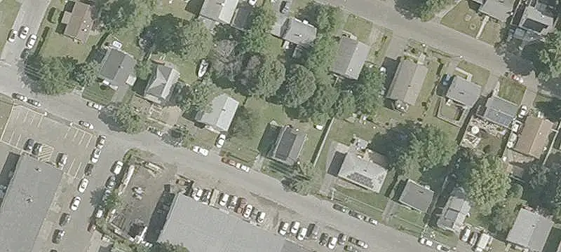 Two-Unit Home with Large Yard