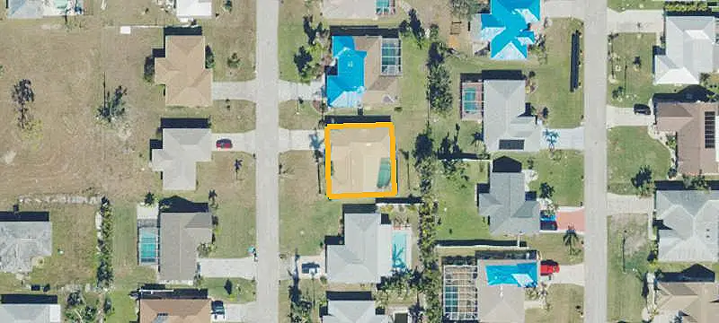 Oversized Duplex with Screened Pool