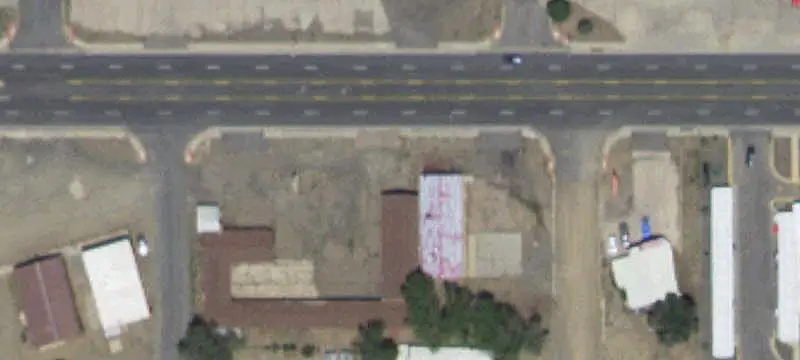 NNN Commercial Property with Parking