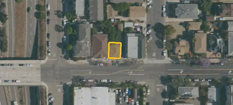 Remodeled Duplex with Garage