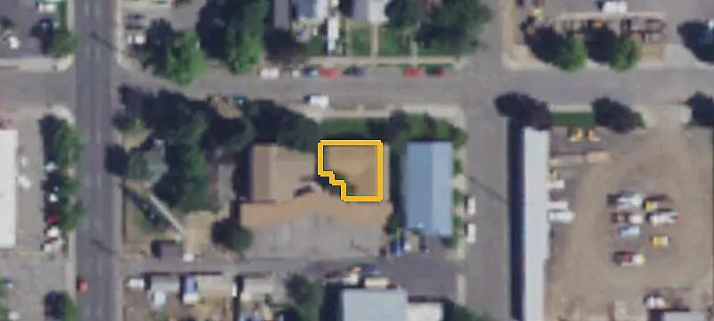 16-Unit Apartment Building