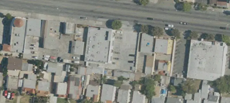 Freestanding Coin Laundry Building