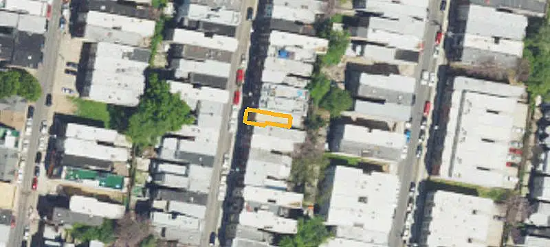 Bi-Level Duplex with Private Laundry