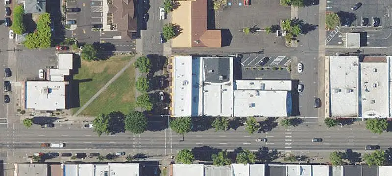 Downtown Storefront With Alley Access