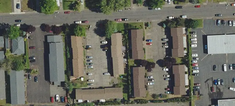 22-Unit Townhouse-Style Apartment Complex