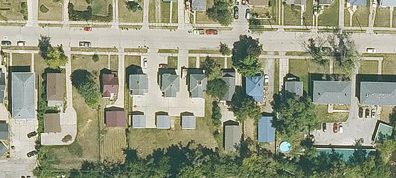 Duplex with Separate Utilities