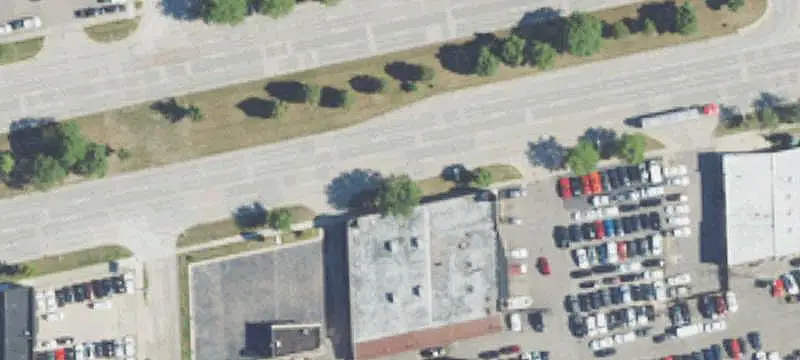 Automotive Property with Service Area
