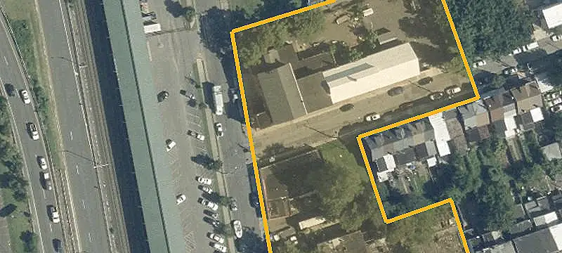 Four-Unit Flex Space