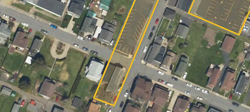 Apartment Building with Redevelopment Plan