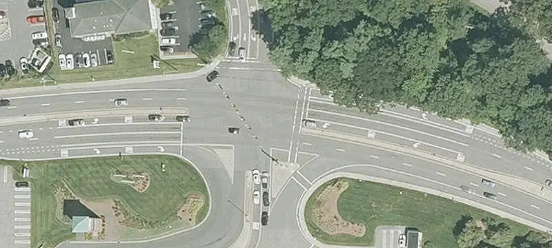 Office Units with Route Visibility