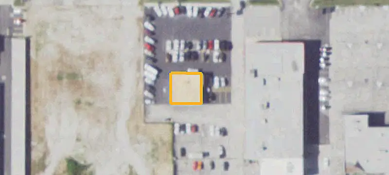 Four-Bay Automotive Service Property