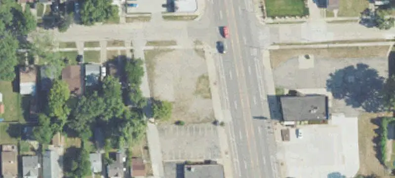 Freestanding Storefront with Parking