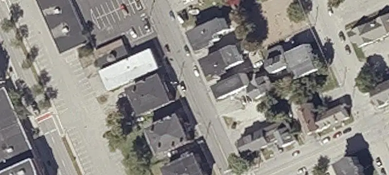 6-Unit Apartment Building