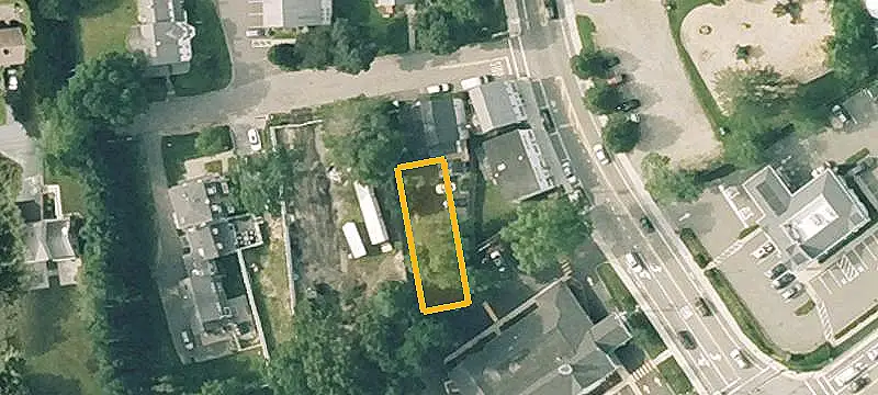 Duplex with Fenced Yard