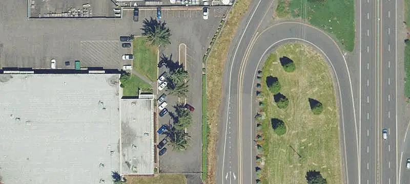 Industrial Building with Fenced Yard