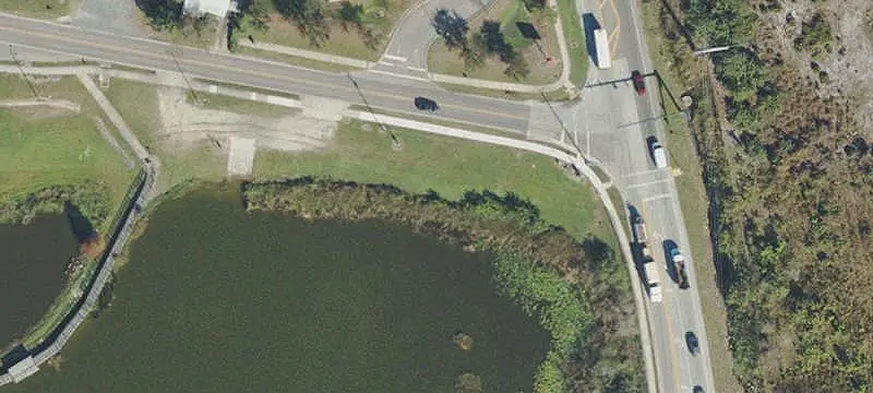 Signalized Commercial Land