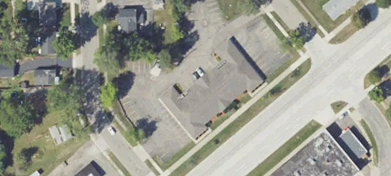 Eight-Unit Office Building