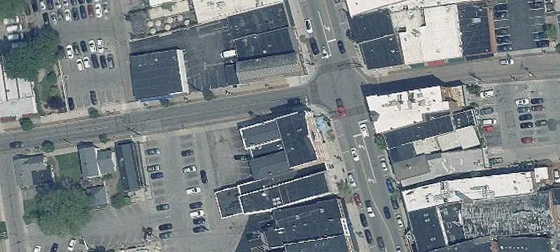 Shipping and Printing Retail Space