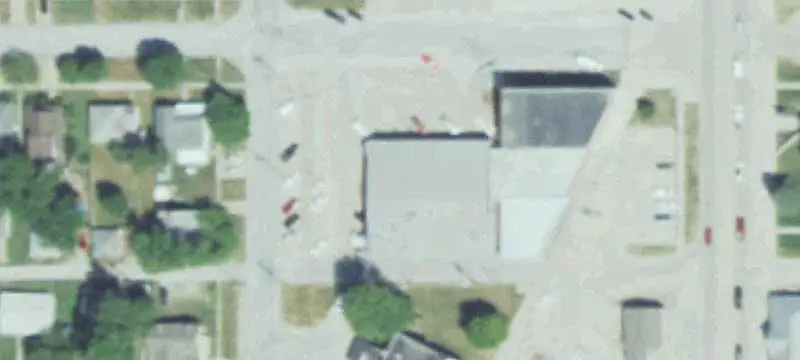 Freestanding Grocery Store