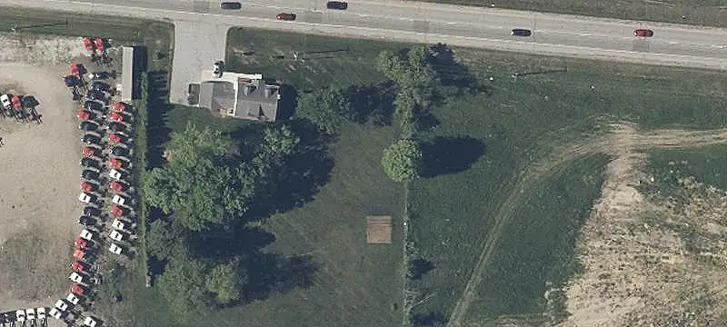 Mixed-Use Property with Five Bays