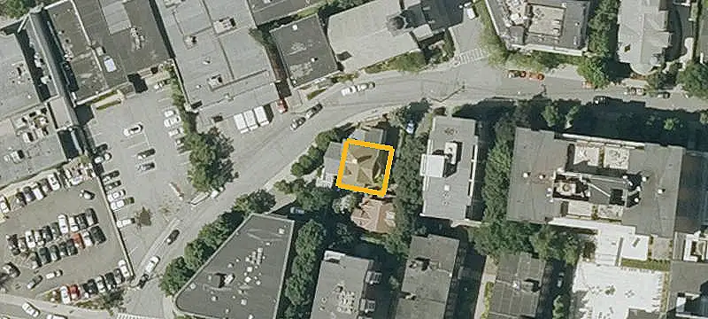 Upper-Floor Duplex Residence