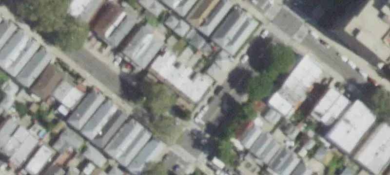 Renovated Duplex With Private Parking
