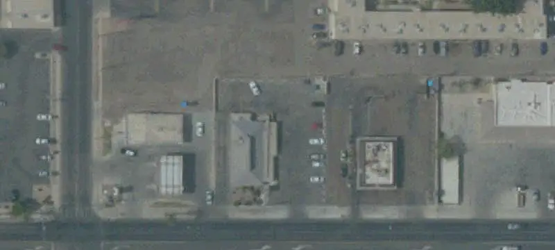 Former Pizza Hut Retail Space