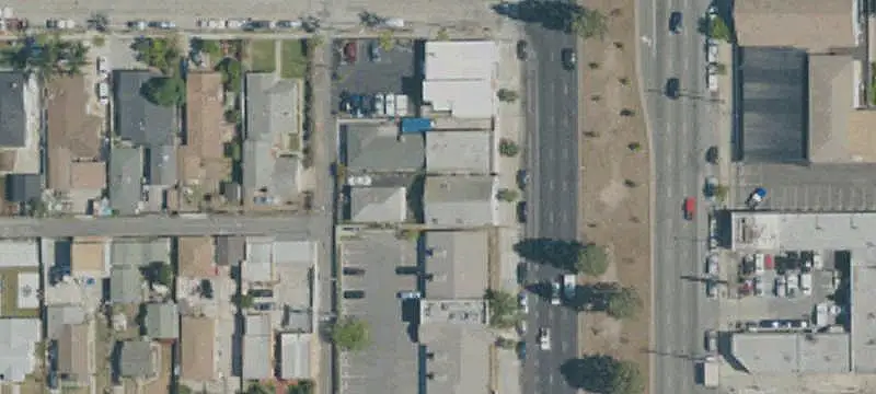 Freestanding Warehouse