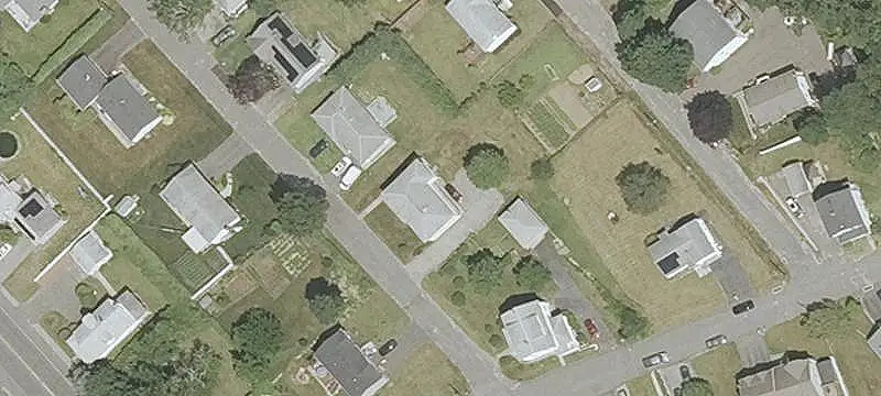Two-Unit Duplex with Basement Laundry