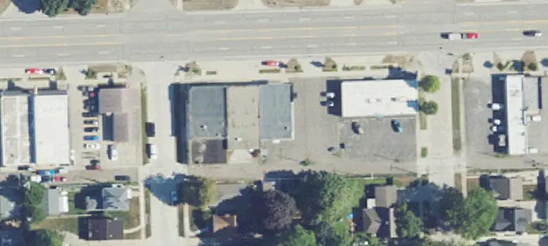 Three-Suite Office Building