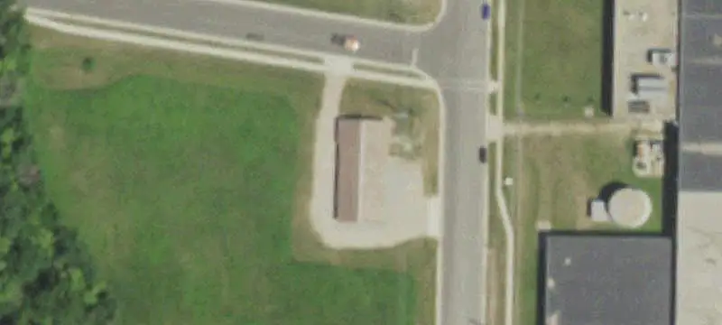 Self-Storage Unit with Overhead Door