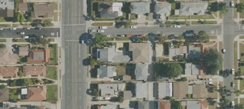 Triplex With Two Detached Buildings