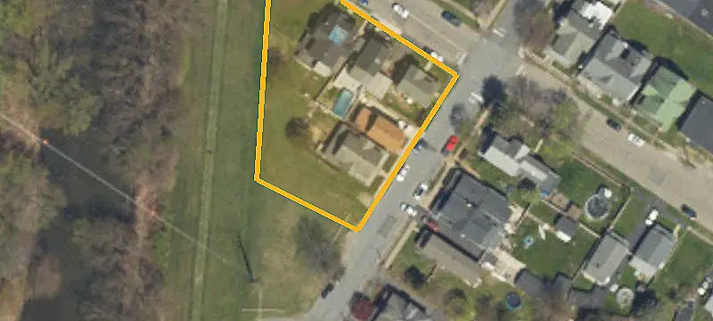 Remodeled Duplex With Private Entrances