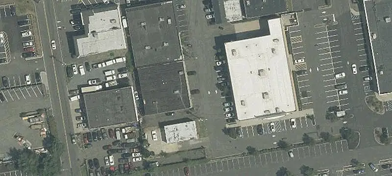 Auto Shop with Overhead Door
