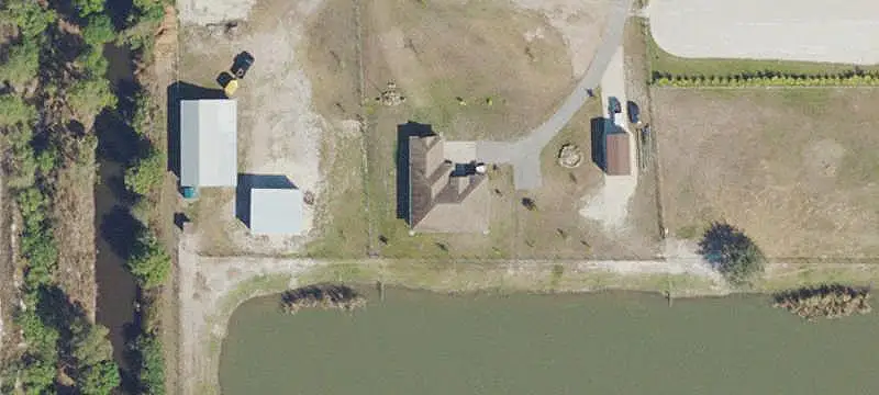 Equestrian Estate with Horse Barn