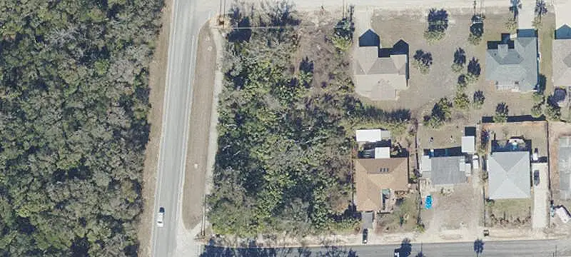 Mixed-Use Property with Rooftop Amenities