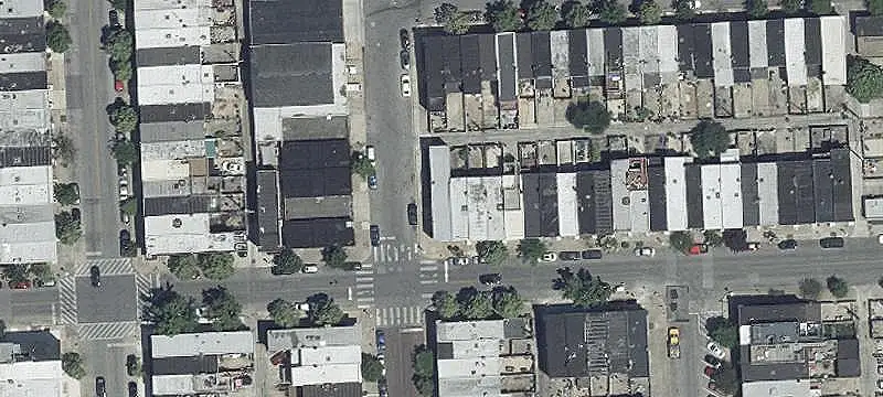 Mixed-Use Pub and Apartment
