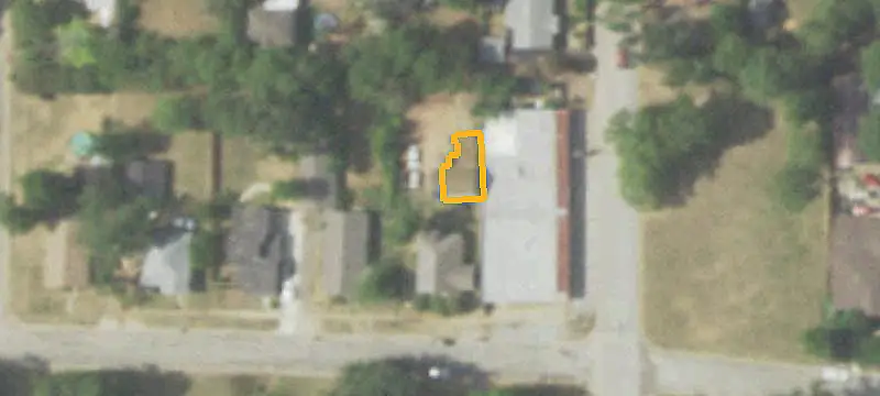 7-Unit Apartment Building