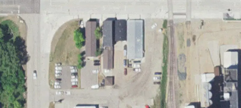 Established Convenience Store with Storage