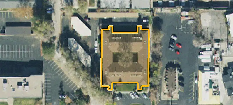 Remodeled Ground-Level Condominium