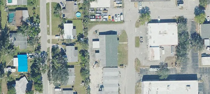 Multi-Tenant Mixed-Use Building